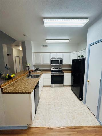1010 Cheddar Court Arlington TX 76017