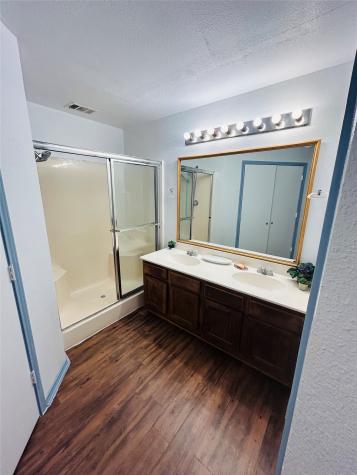 1010 Cheddar Court Arlington TX 76017