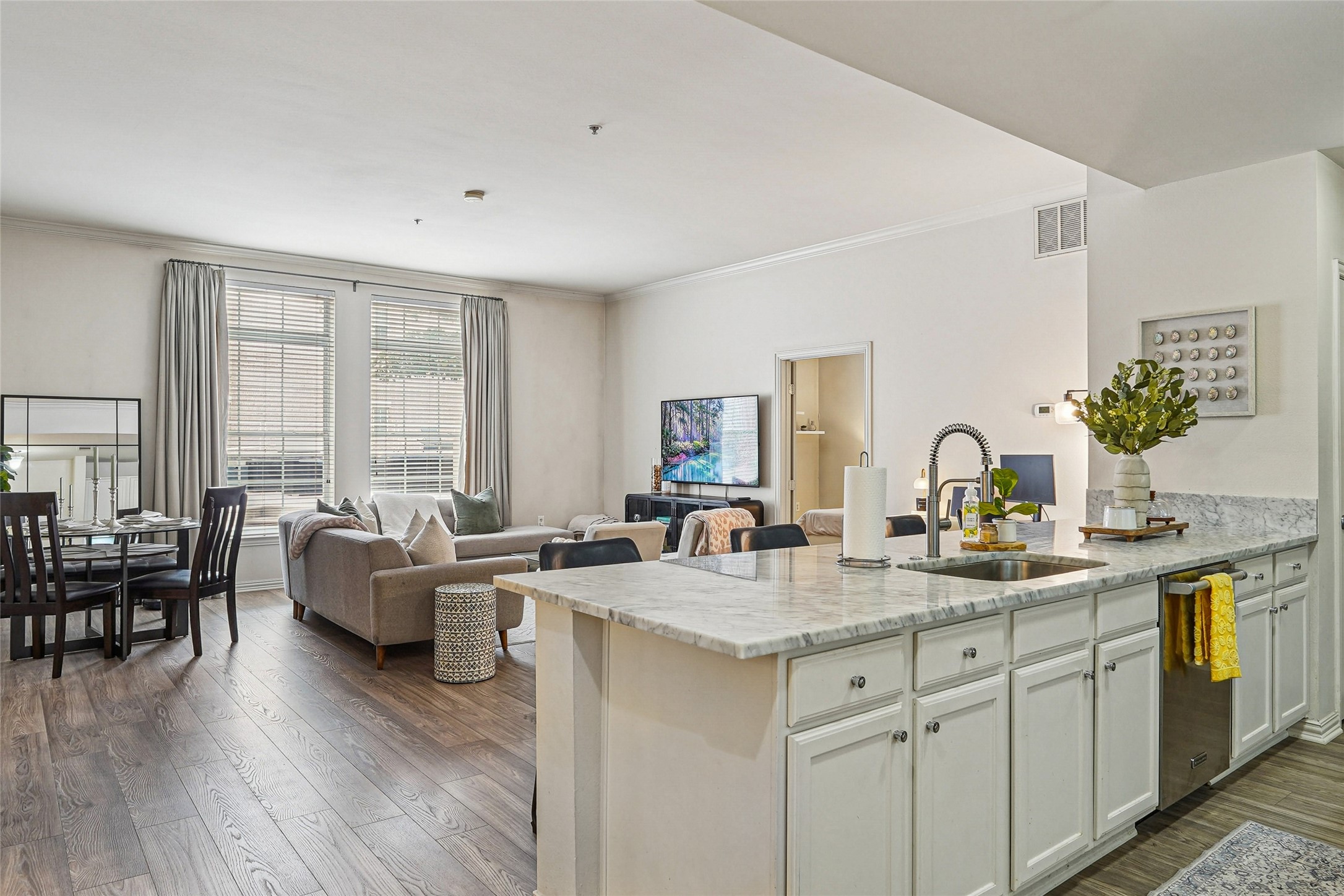 2305 Worthington Street Dallas TX 75204