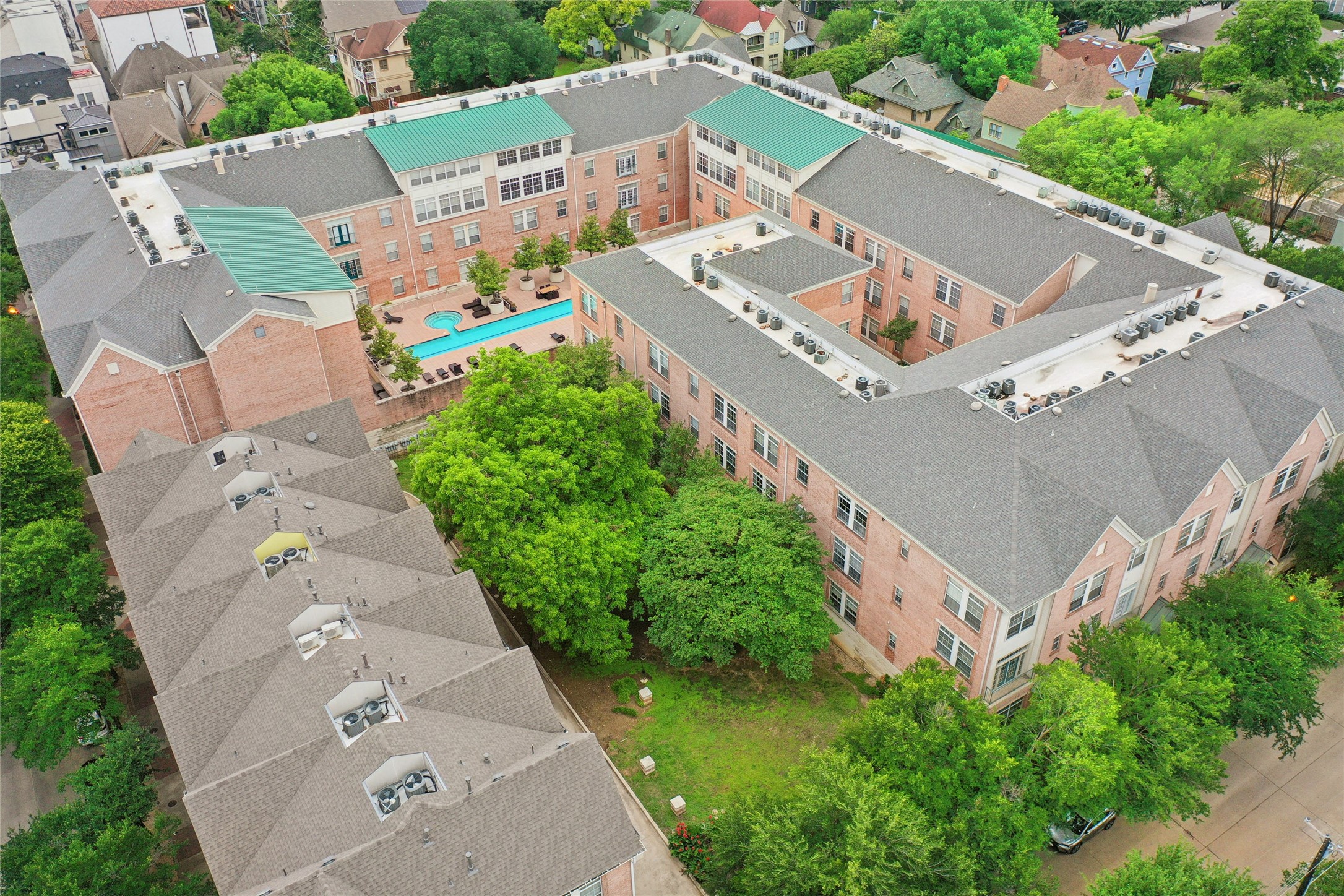 2305 Worthington Street Dallas TX 75204