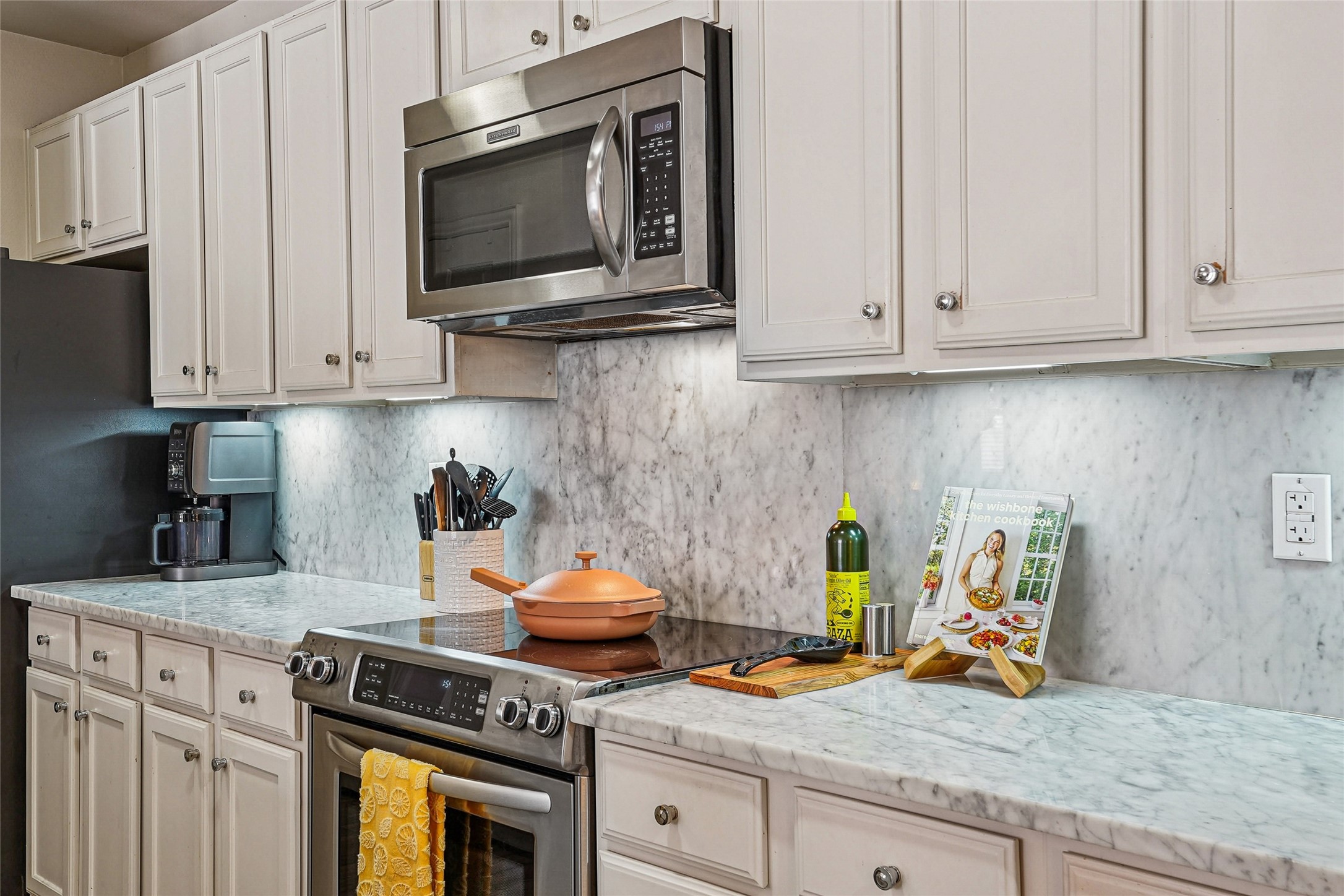 2305 Worthington Street Dallas TX 75204