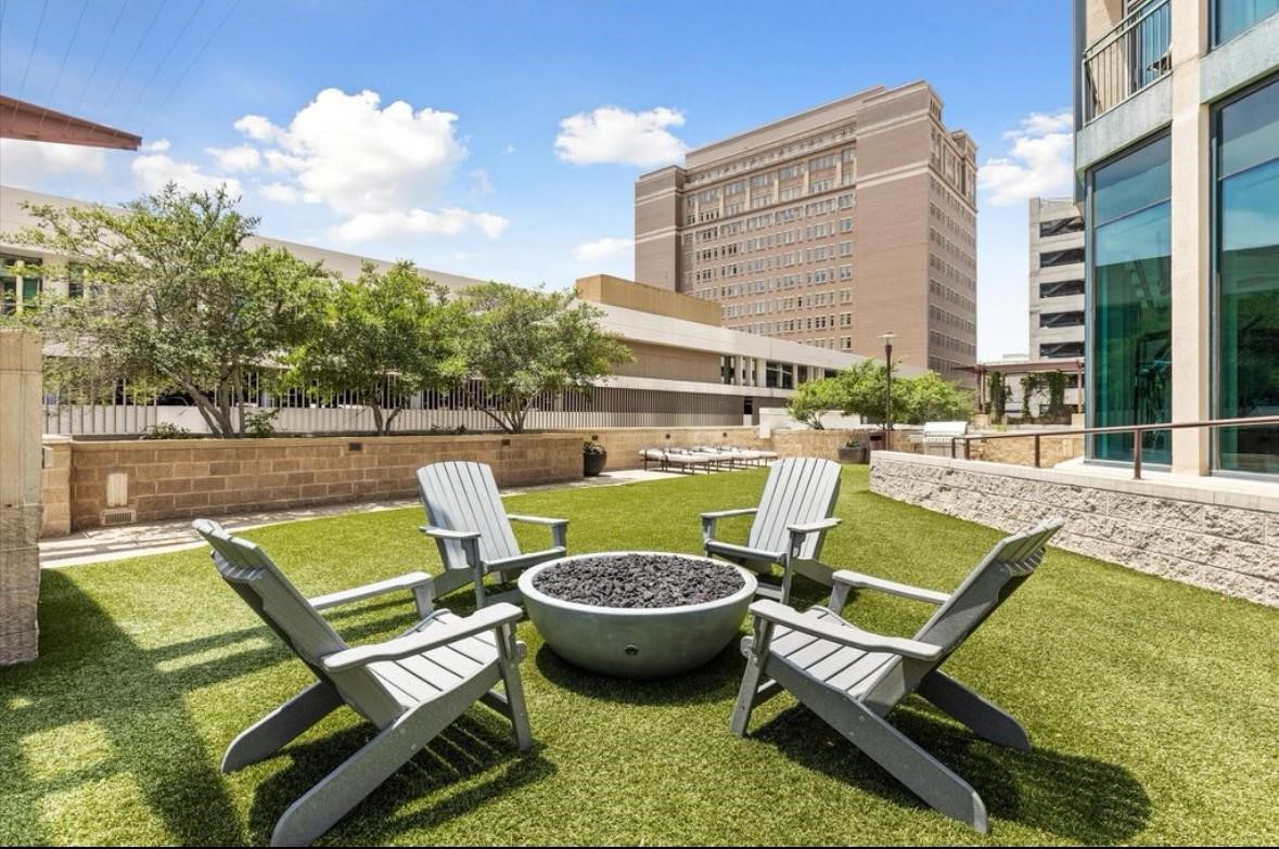 500 Throckmorton Street Fort Worth TX 76102