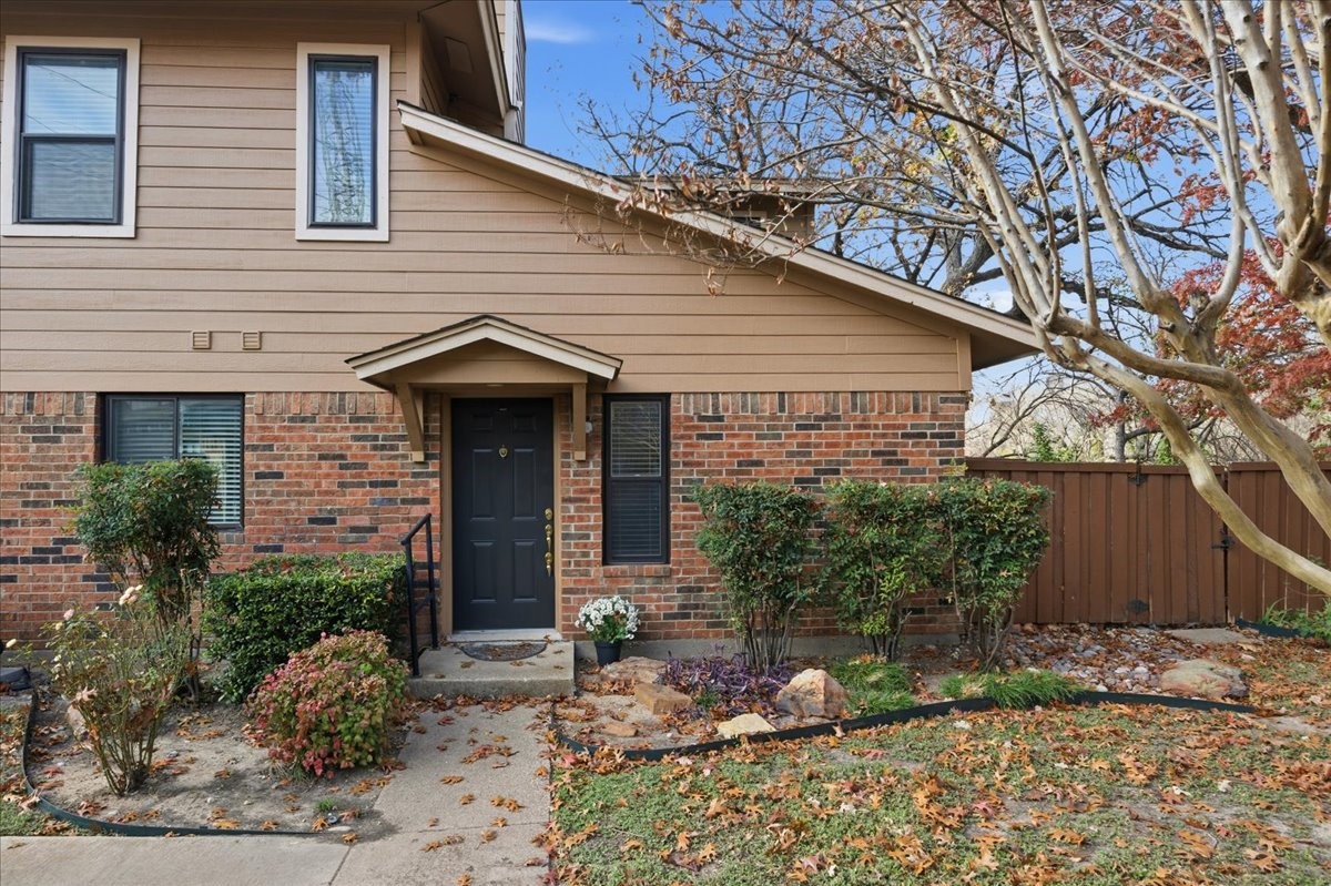 5642 Cedar Creek Drive Benbrook TX 76109