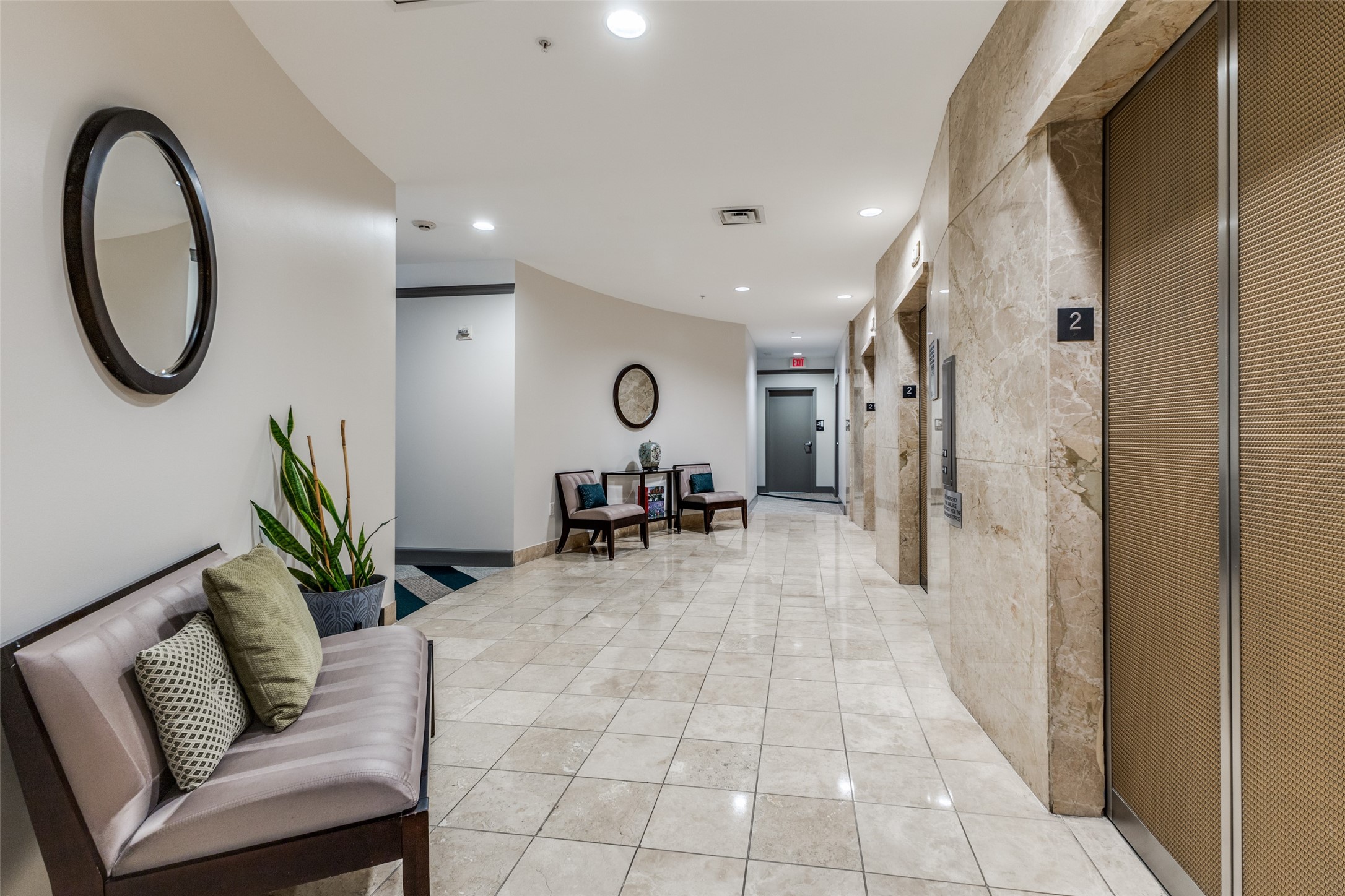 1505 Elm Street Dallas TX 75201