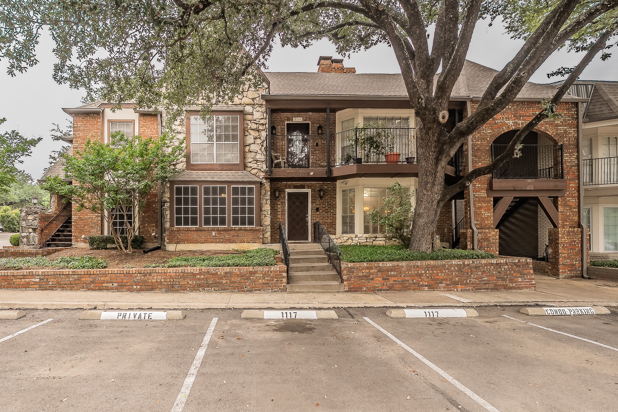15906 Club Crest Drive Dallas TX 75248