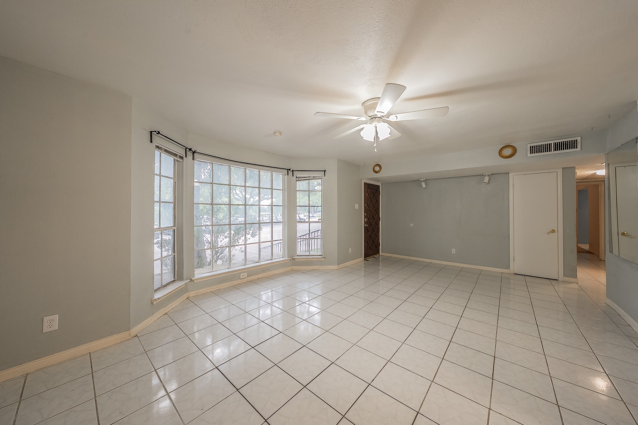 15906 Club Crest Drive Dallas TX 75248
