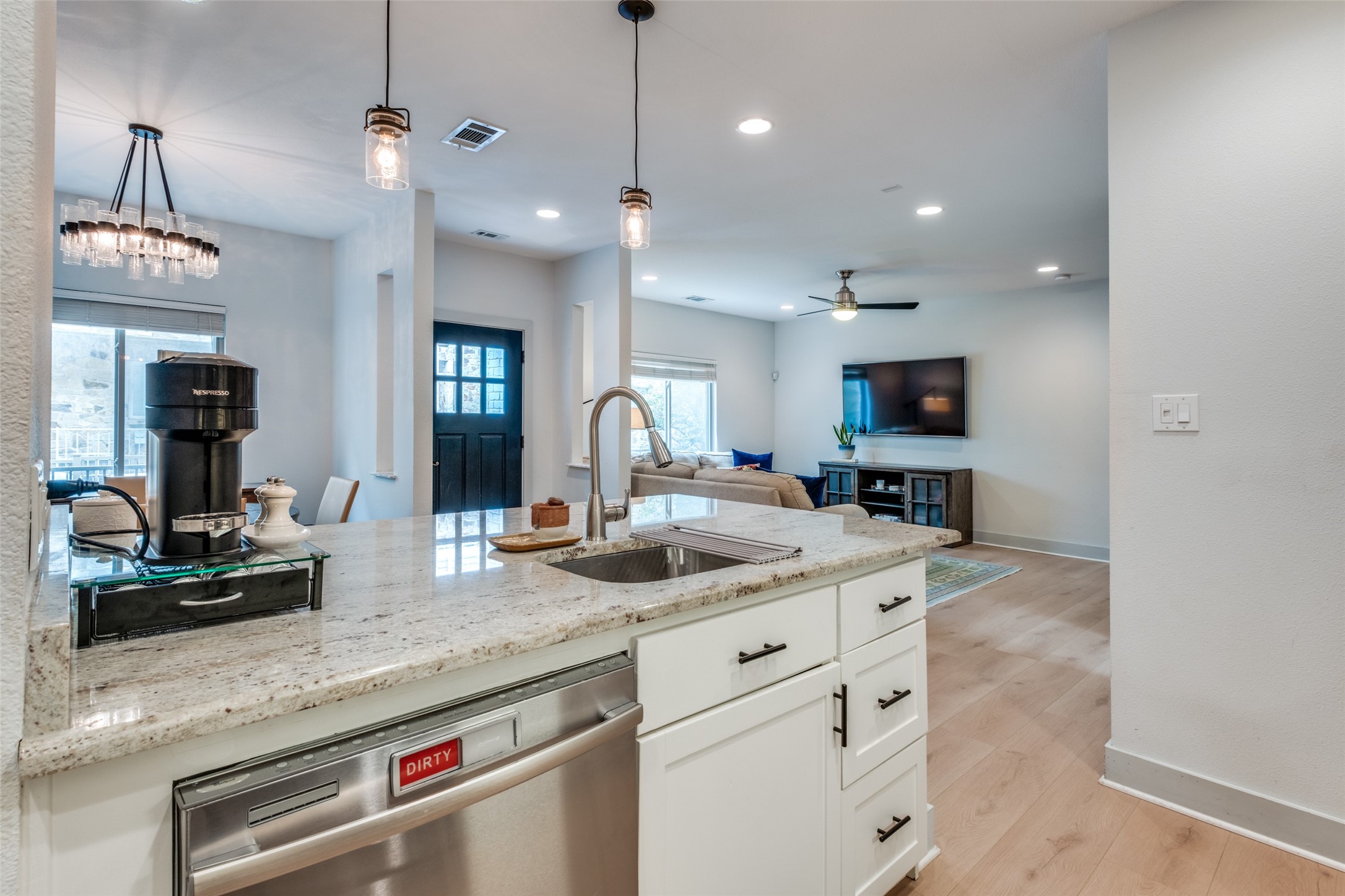 5922 Hudson Street Dallas TX 75206