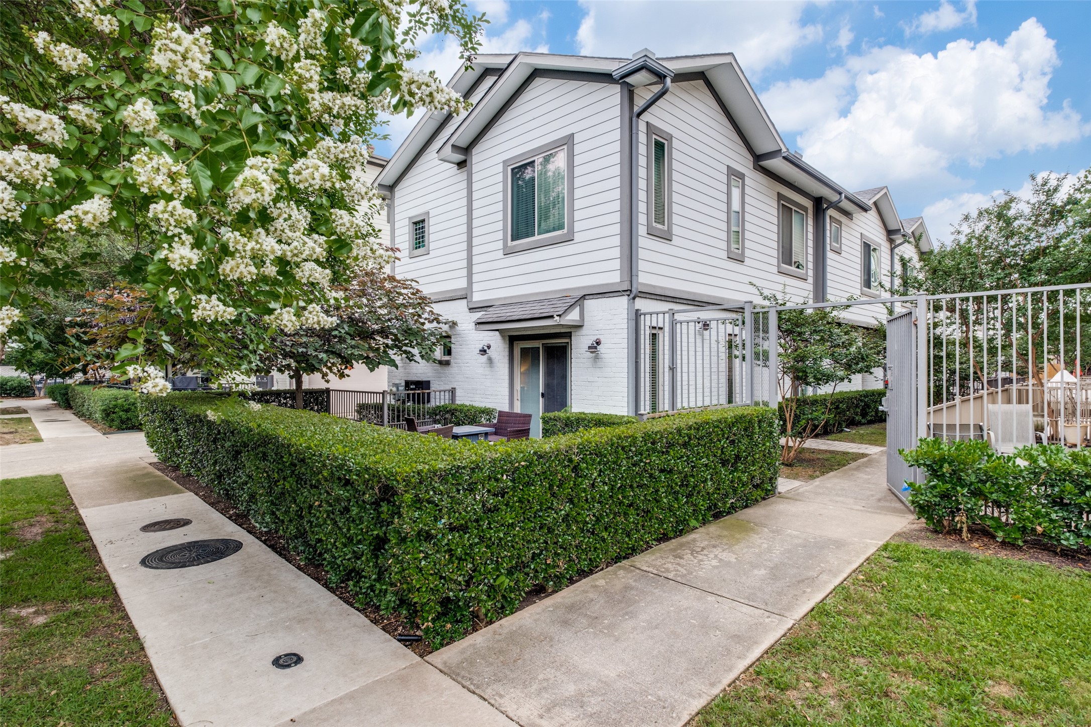 5922 Hudson Street Dallas TX 75206