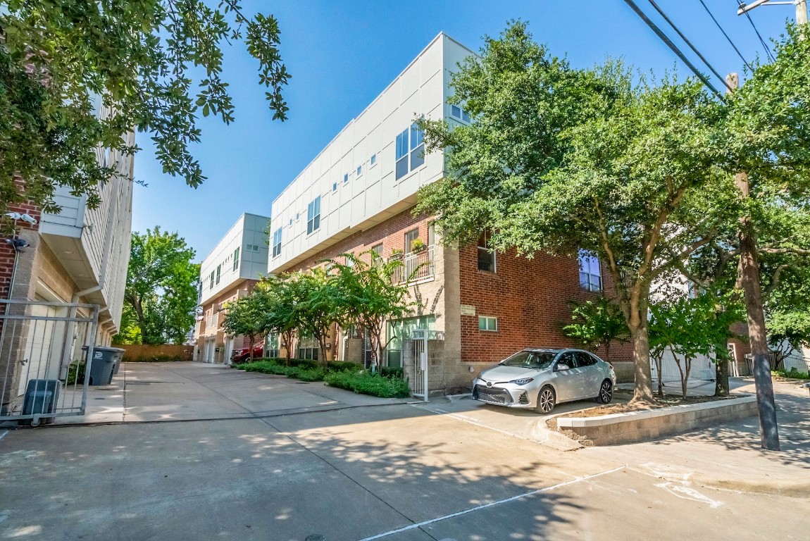 1602 Tribeca Way Dallas TX 75204