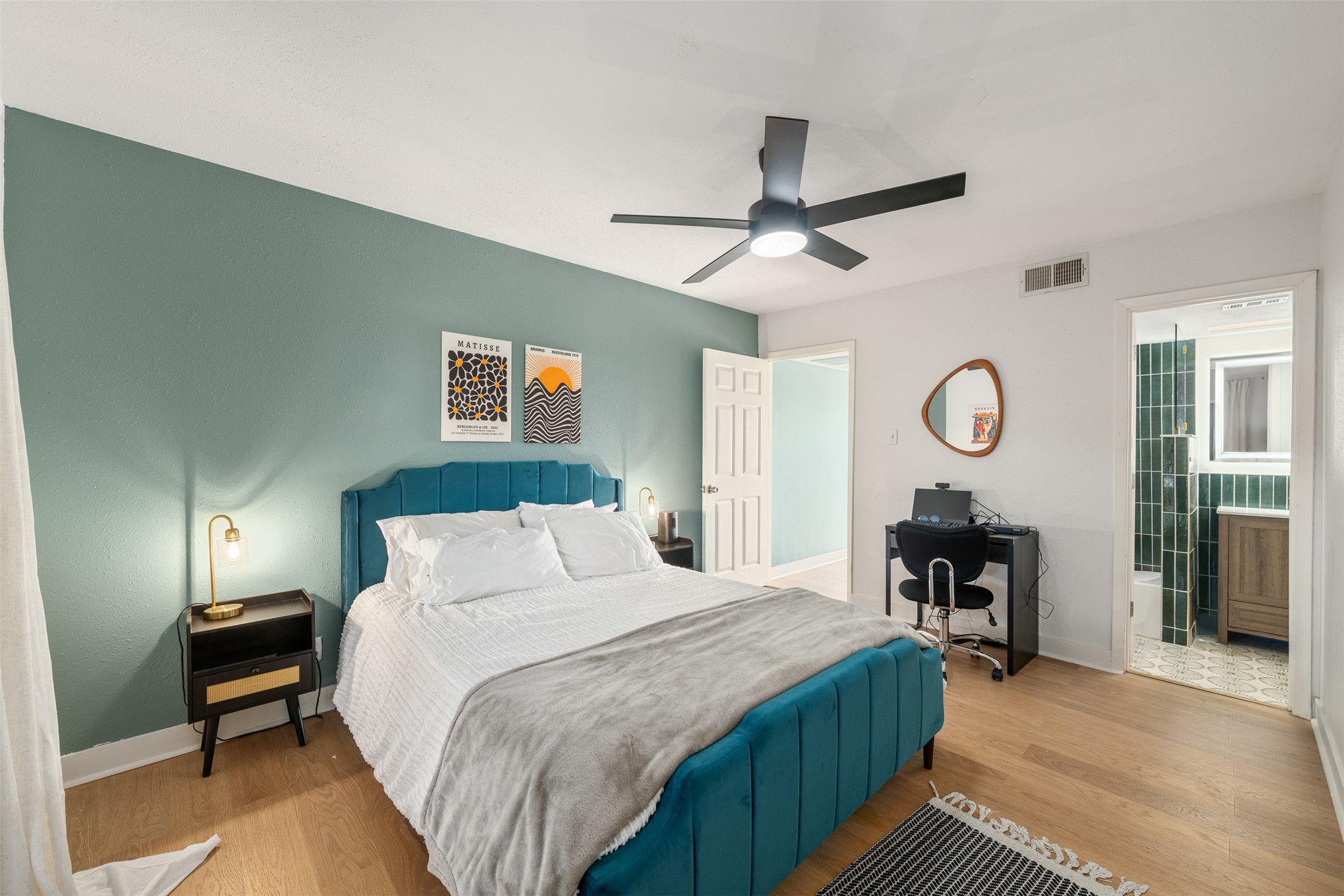 10215 Regal Oaks Drive Dallas TX 75230