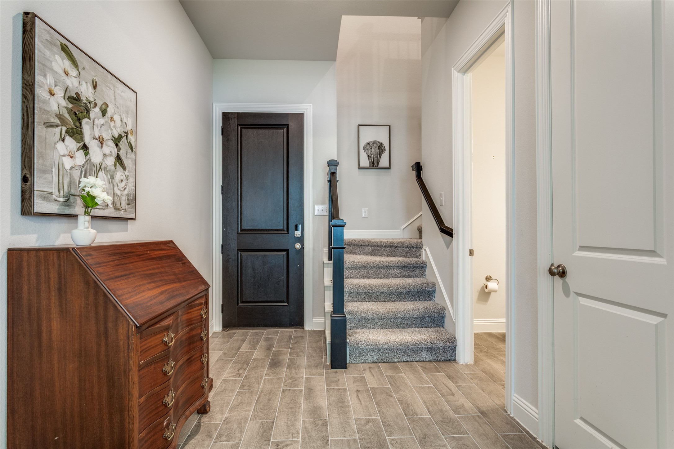 553 Hutchinson Lane Lewisville TX 75077