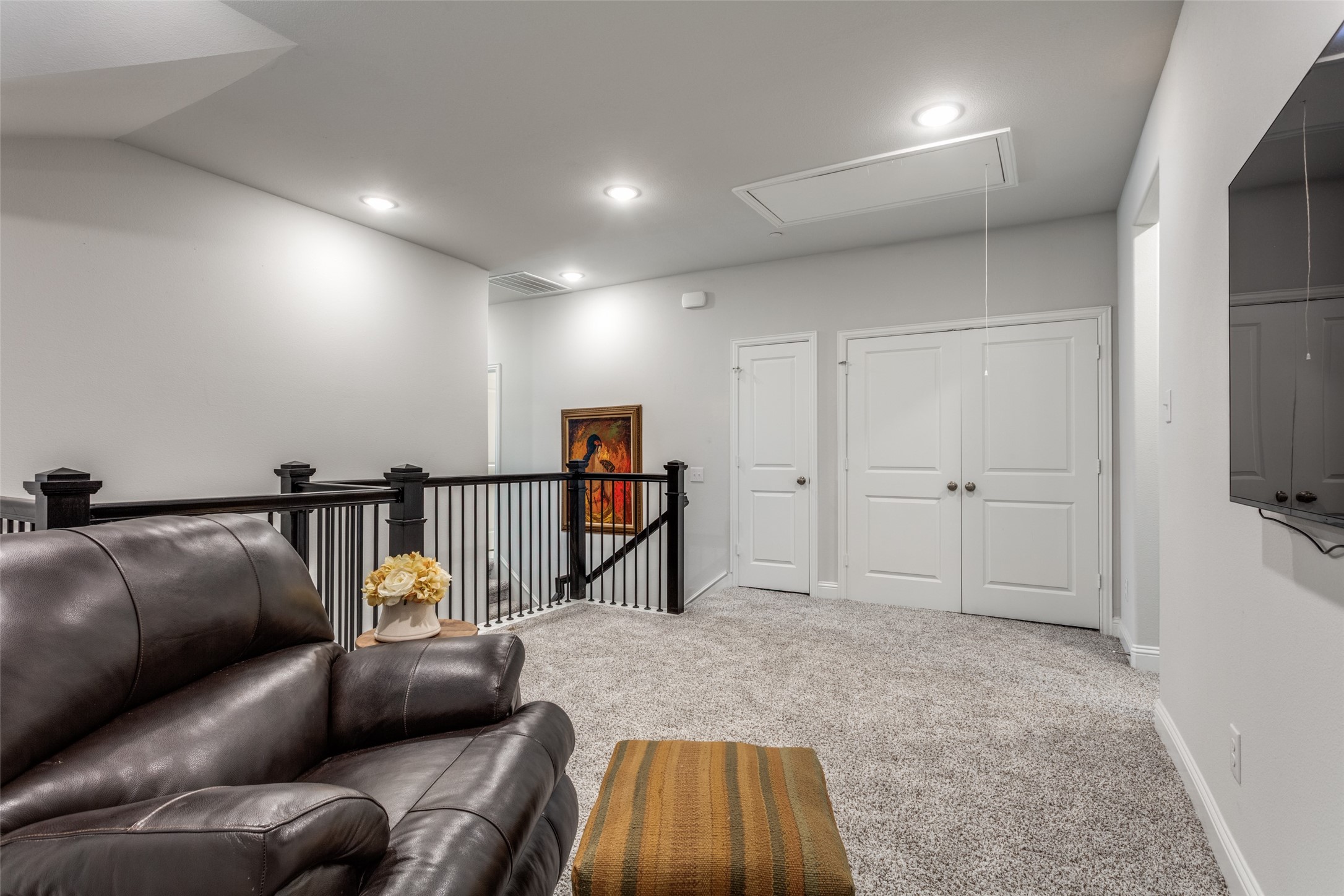 553 Hutchinson Lane Lewisville TX 75077