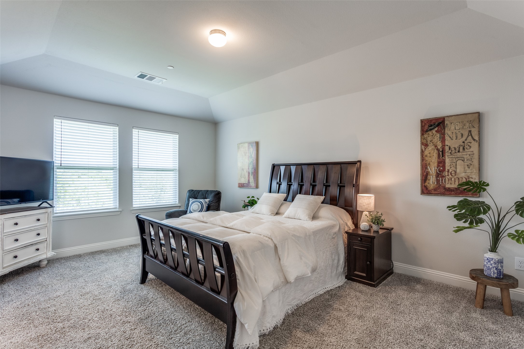 553 Hutchinson Lane Lewisville TX 75077