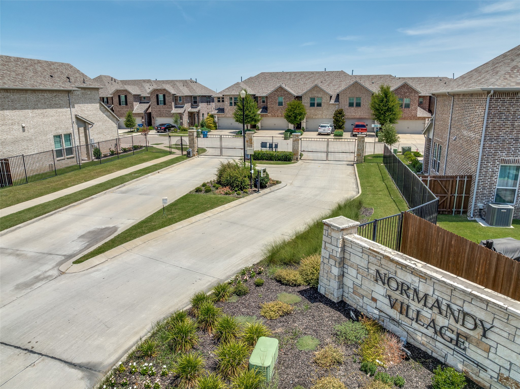 553 Hutchinson Lane Lewisville TX 75077