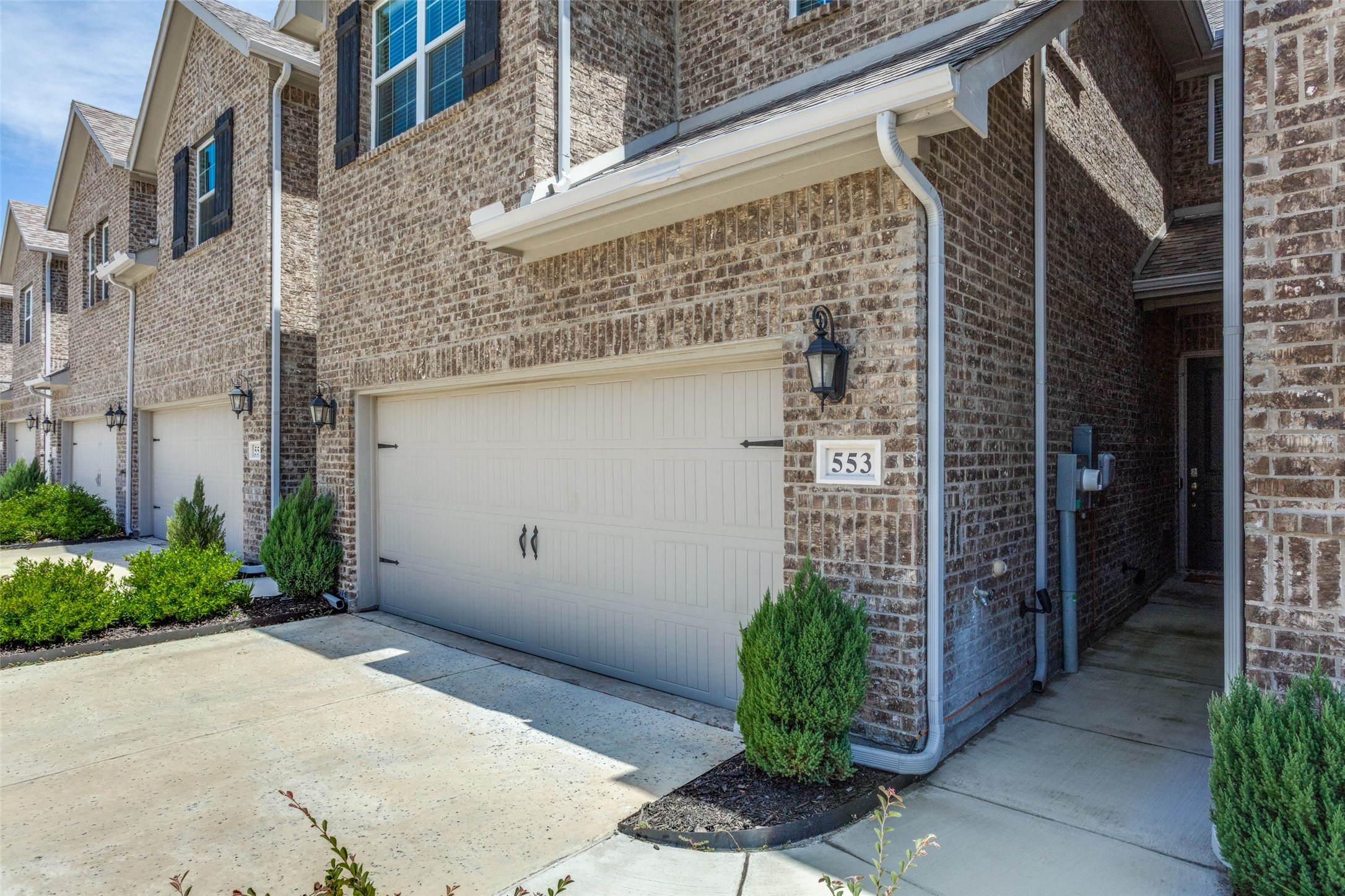 553 Hutchinson Lane Lewisville TX 75077