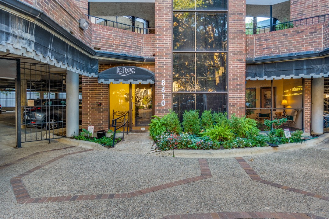 8610 Turtle Creek Boulevard Dallas TX 75225