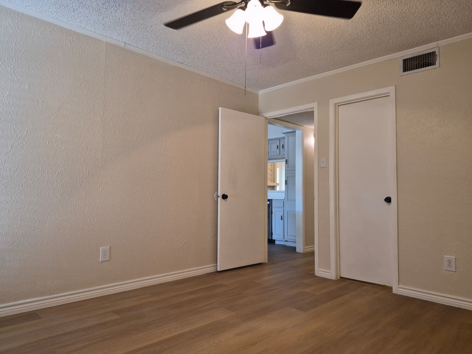 4267 Cuesta Drive Irving TX 75038