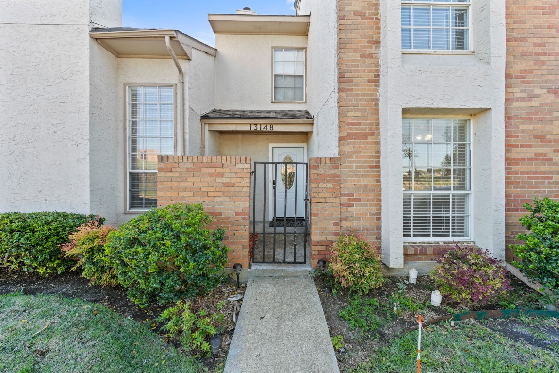13148 Woodbend Lane Dallas TX 75243