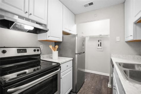 4502 Gaston Avenue Dallas TX 75246