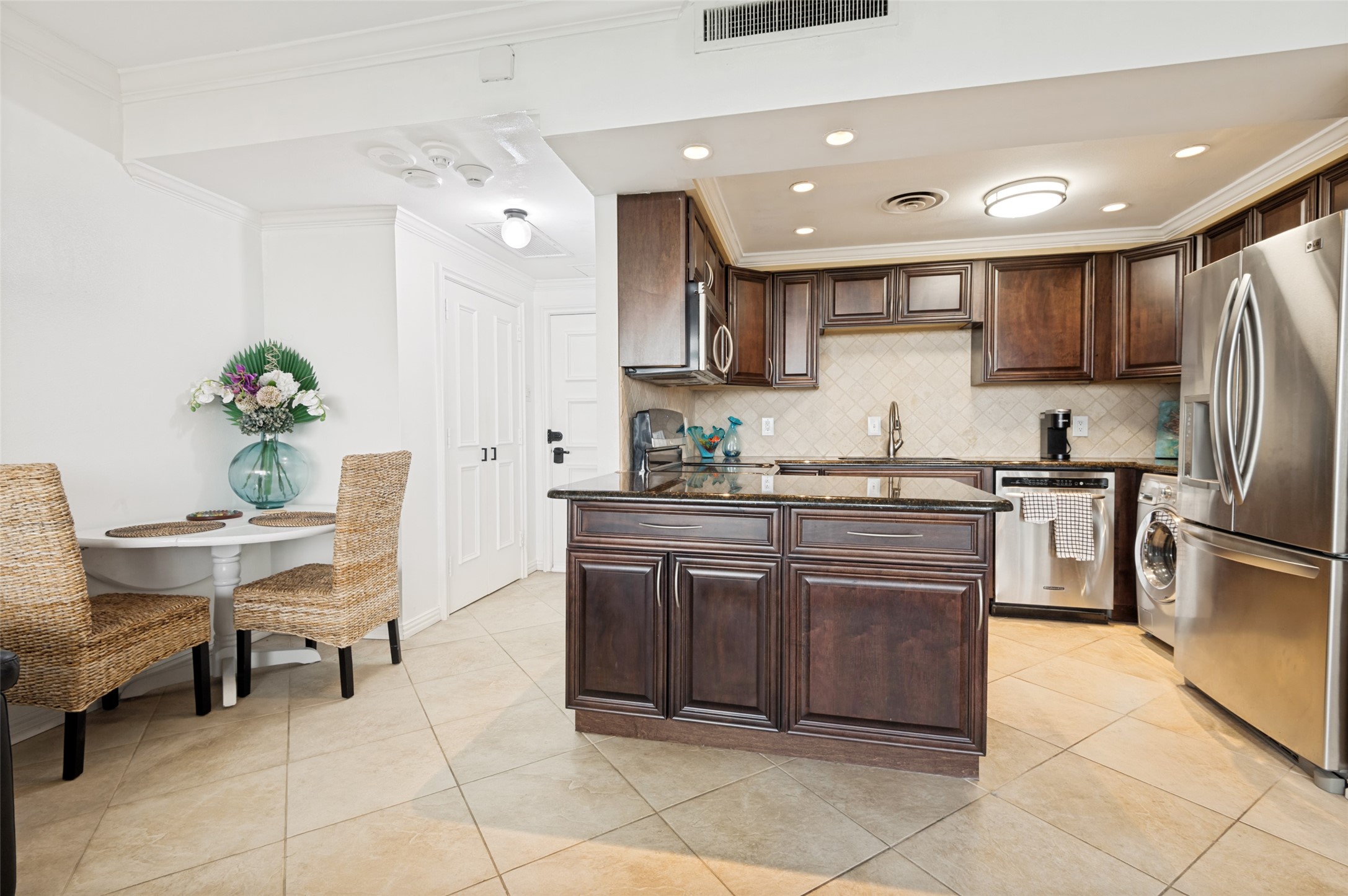 6211 W Northwest Highway Dallas TX 75225