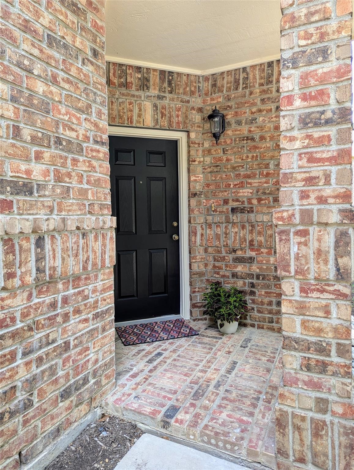 200 Inverness Drive Lewisville TX 75067