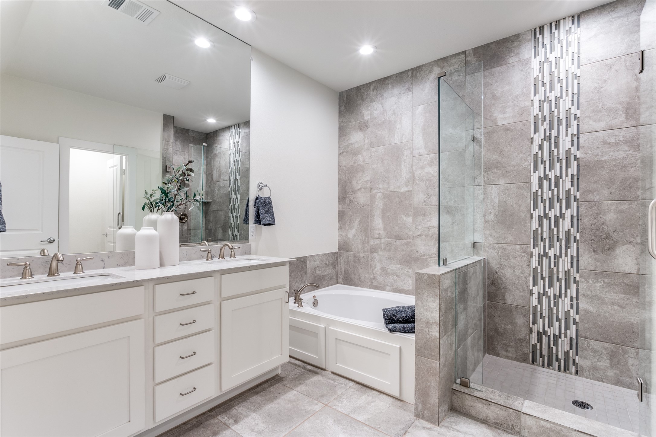 1320 Palm Springs Lane Dallas TX 75204