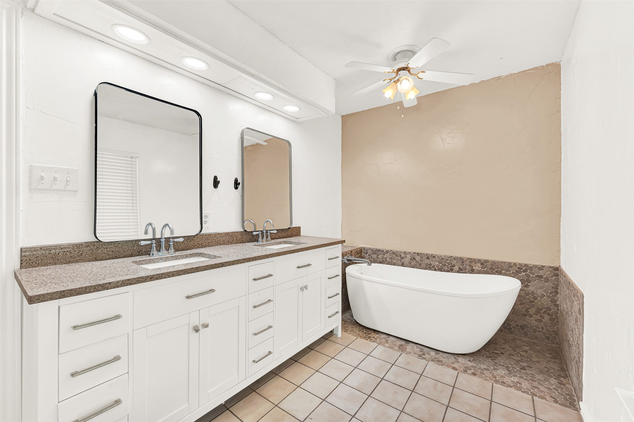 8344 Old Moss Road Dallas TX 75231