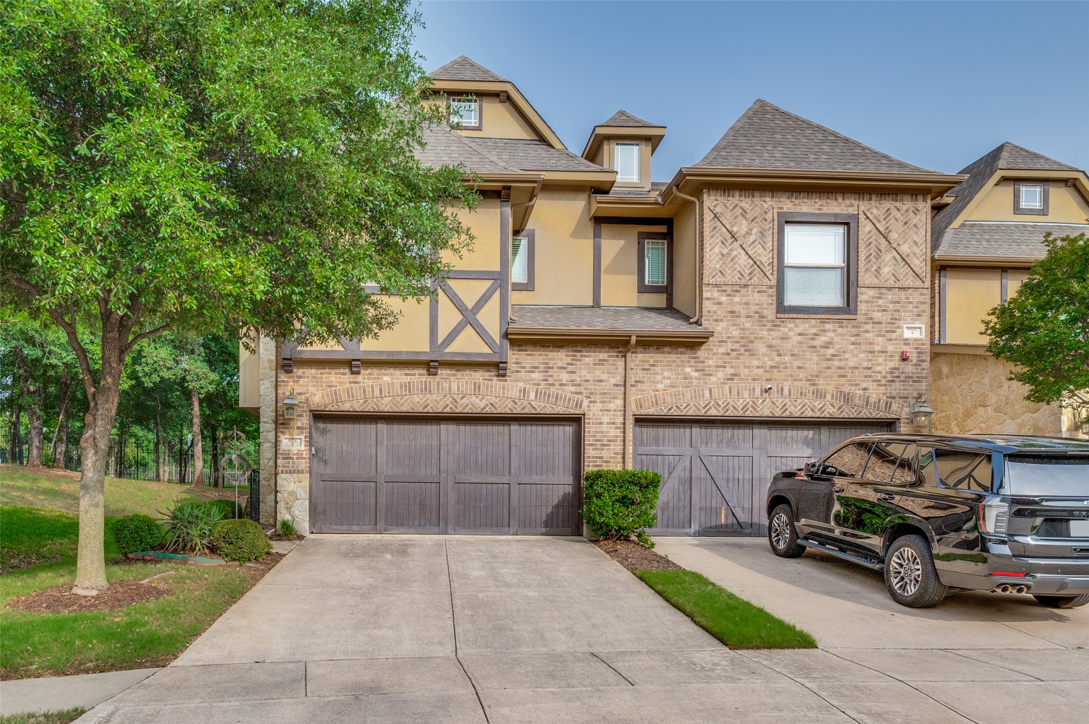 928 Brook Forest Lane Euless TX 76039