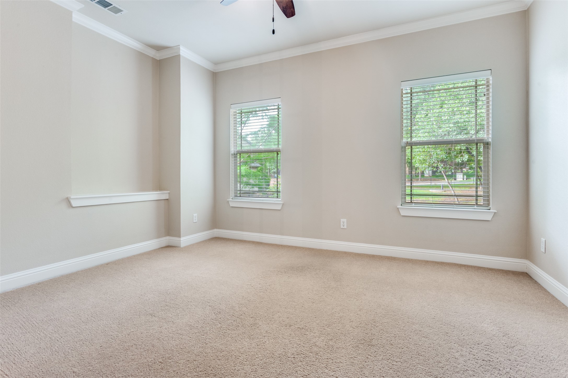 928 Brook Forest Lane Euless TX 76039