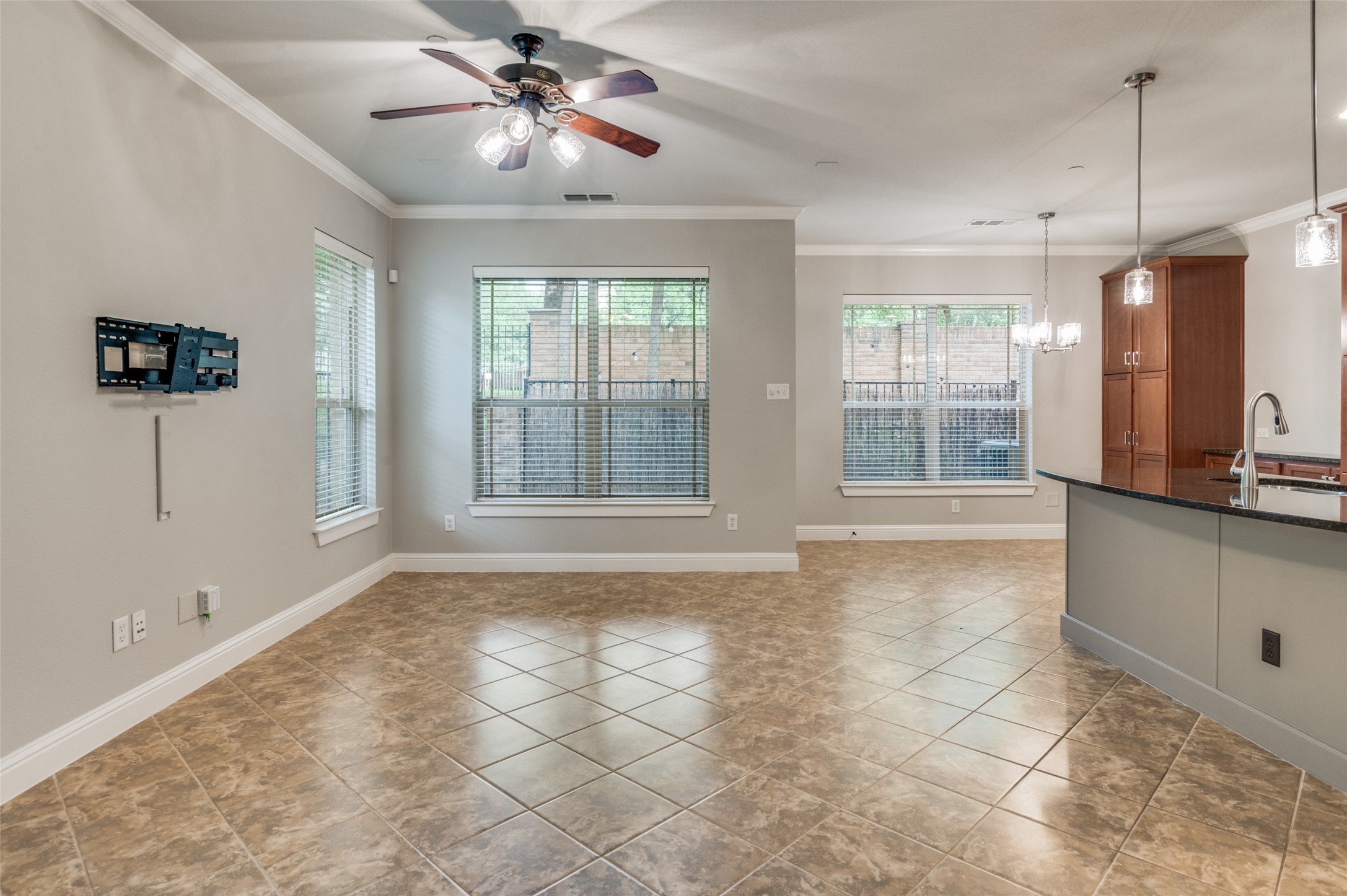 928 Brook Forest Lane Euless TX 76039
