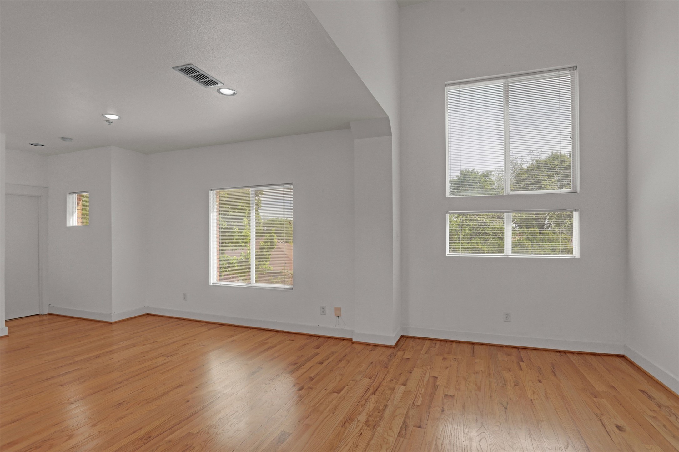 111 N Merrill Avenue Duncanville TX 75116