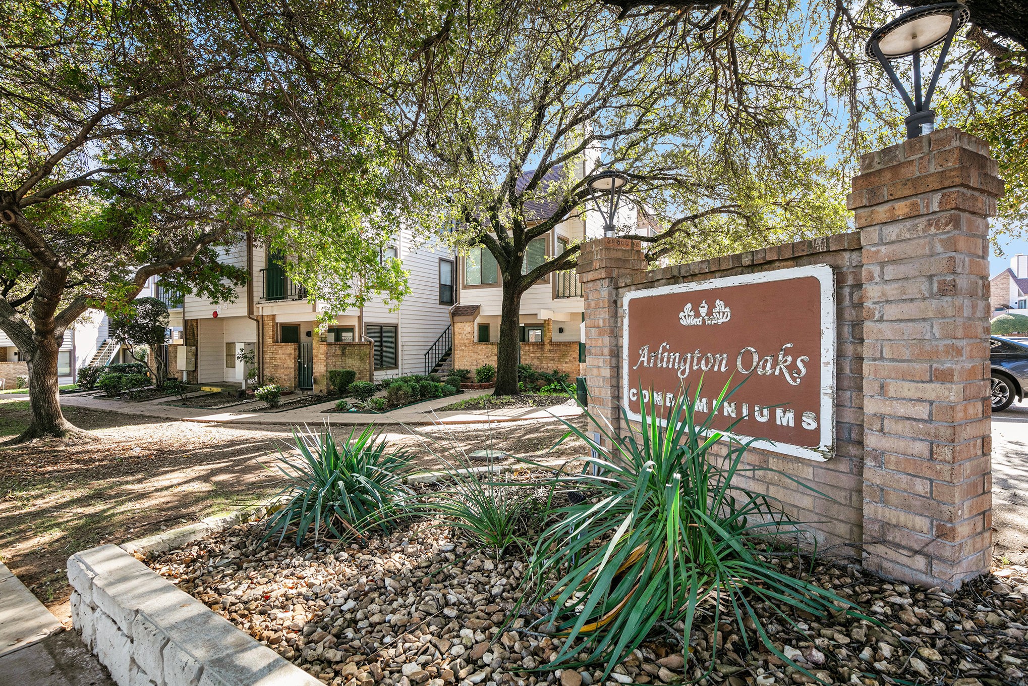 2311 Balsam Drive Arlington TX 76006