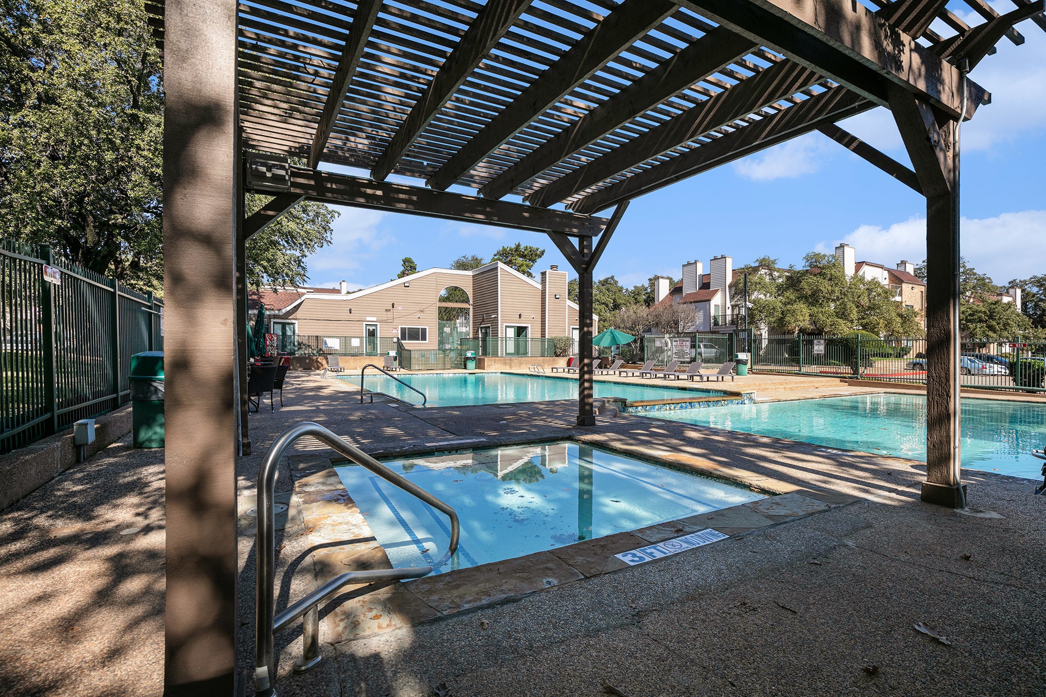 2311 Balsam Drive Arlington TX 76006