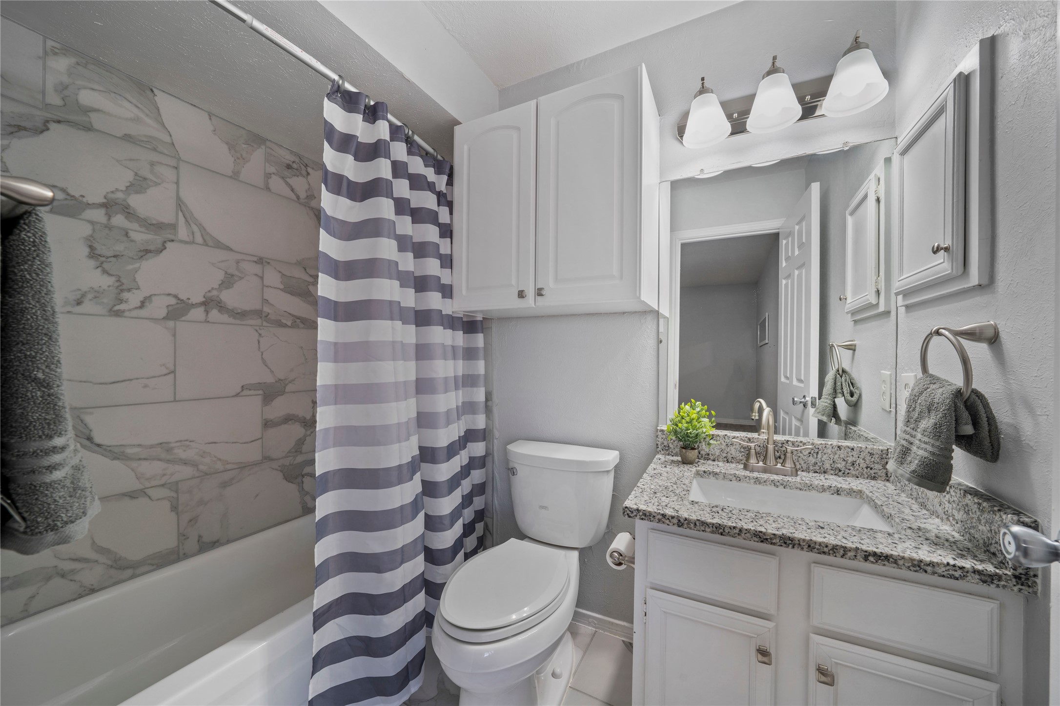 9910 Royal Lane Dallas TX 75231