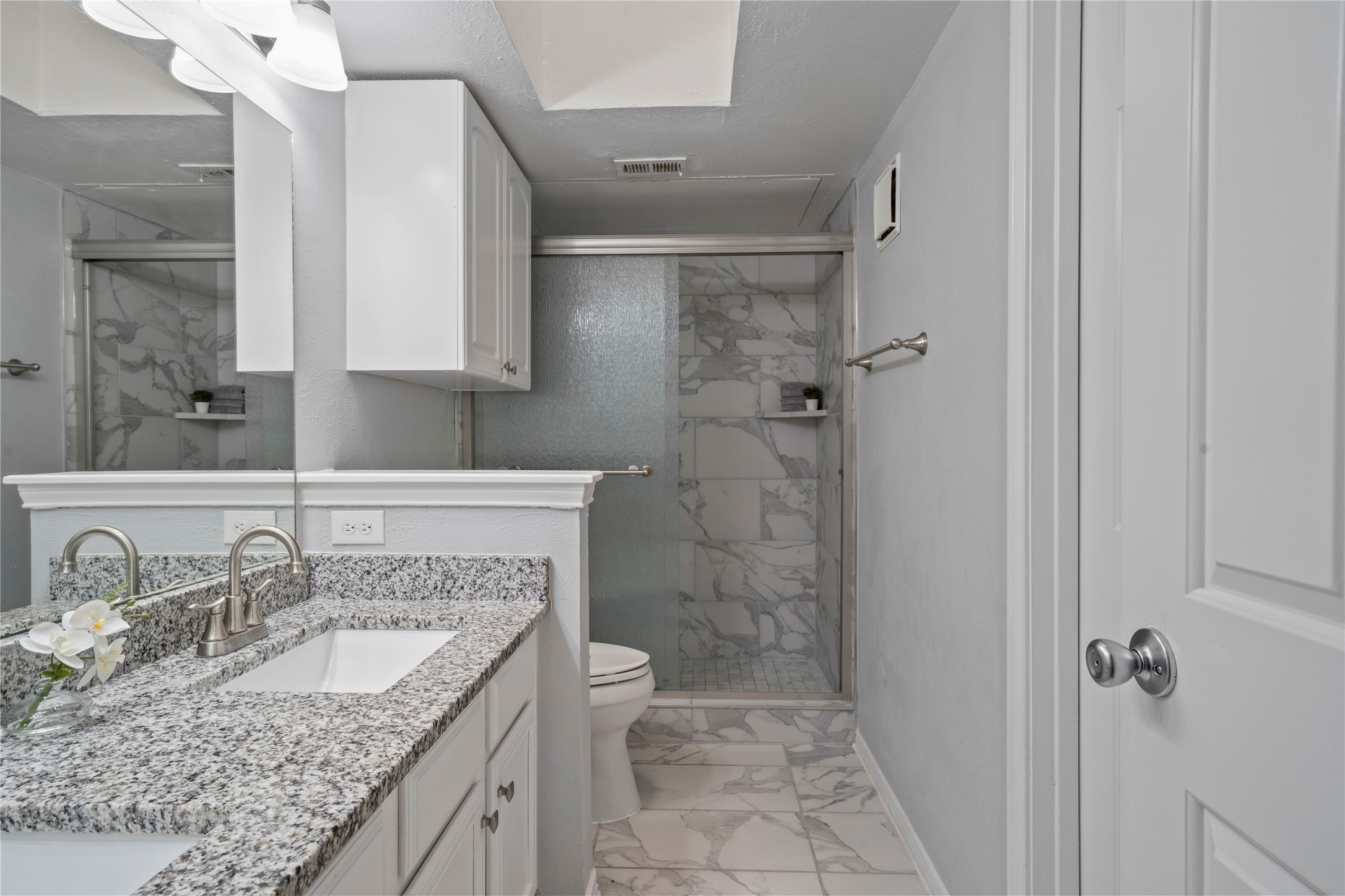 9910 Royal Lane Dallas TX 75231