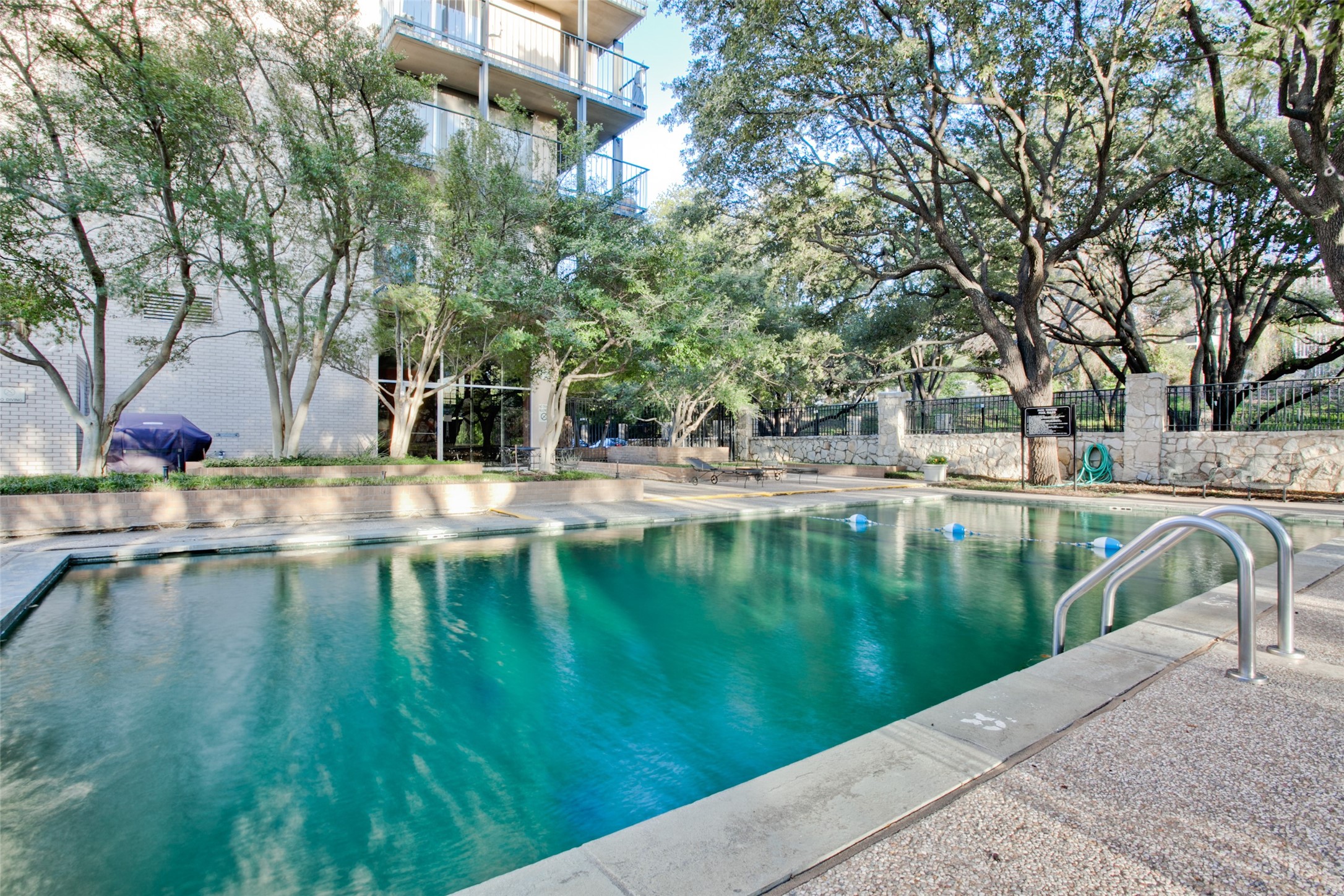 3310 Fairmount Street Dallas TX 75201