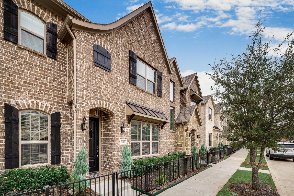 2209 Zenith Avenue Flower Mound TX 75028
