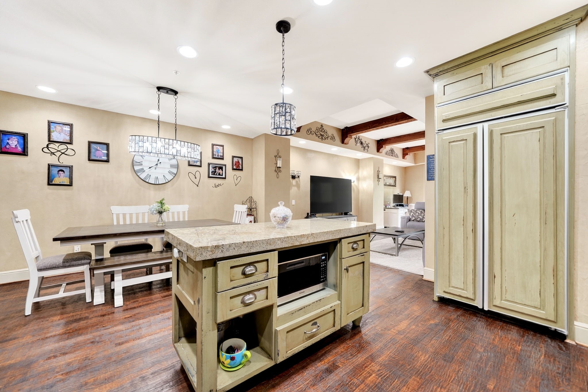 5055 Addison Circle Addison TX 75001