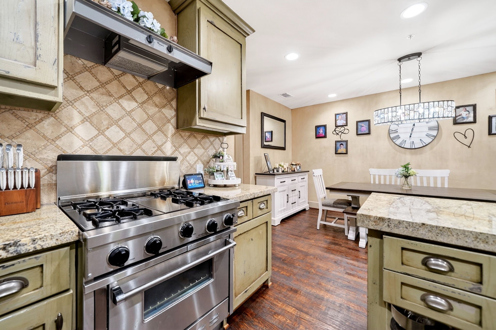 5055 Addison Circle Addison TX 75001