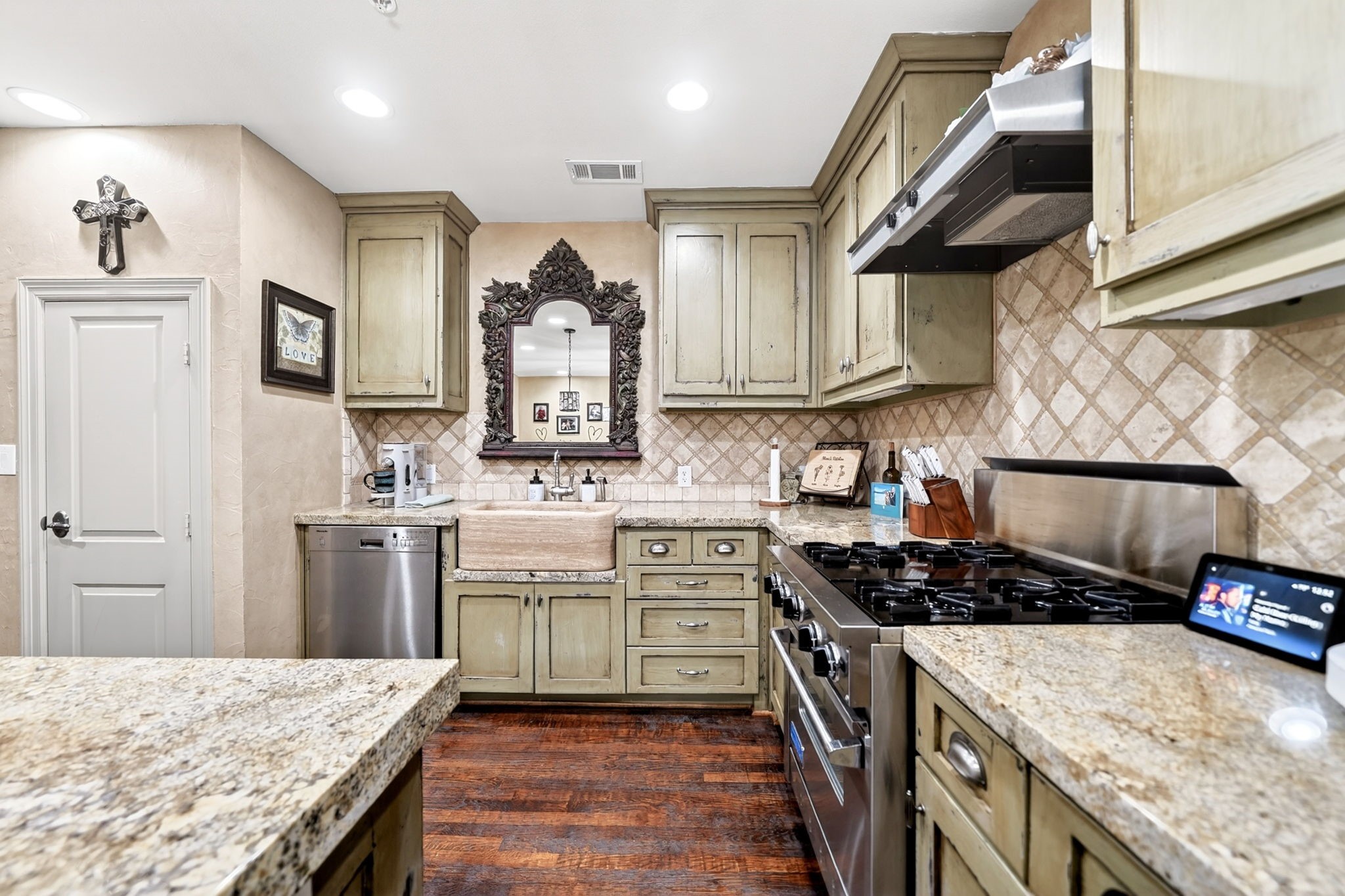 5055 Addison Circle Addison TX 75001