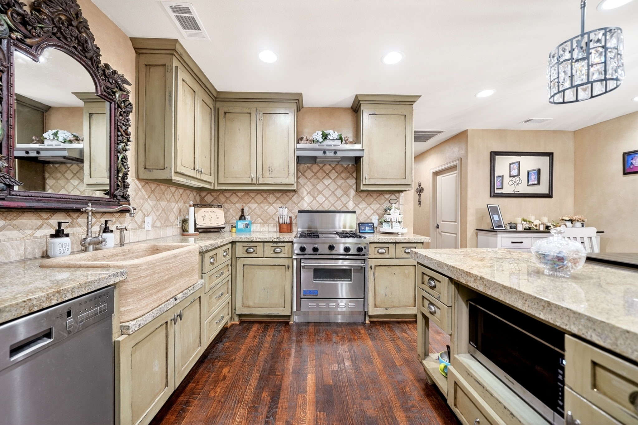 5055 Addison Circle Addison TX 75001