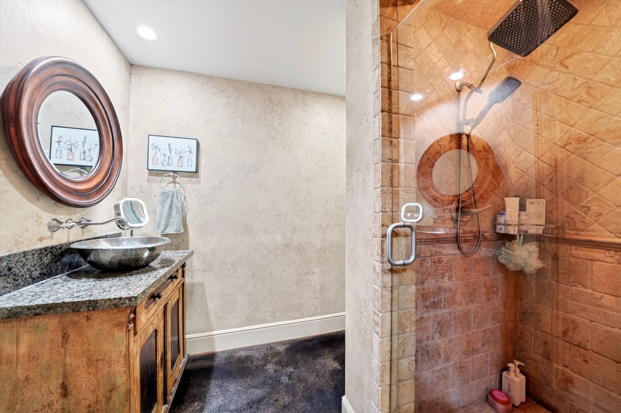 5055 Addison Circle Addison TX 75001