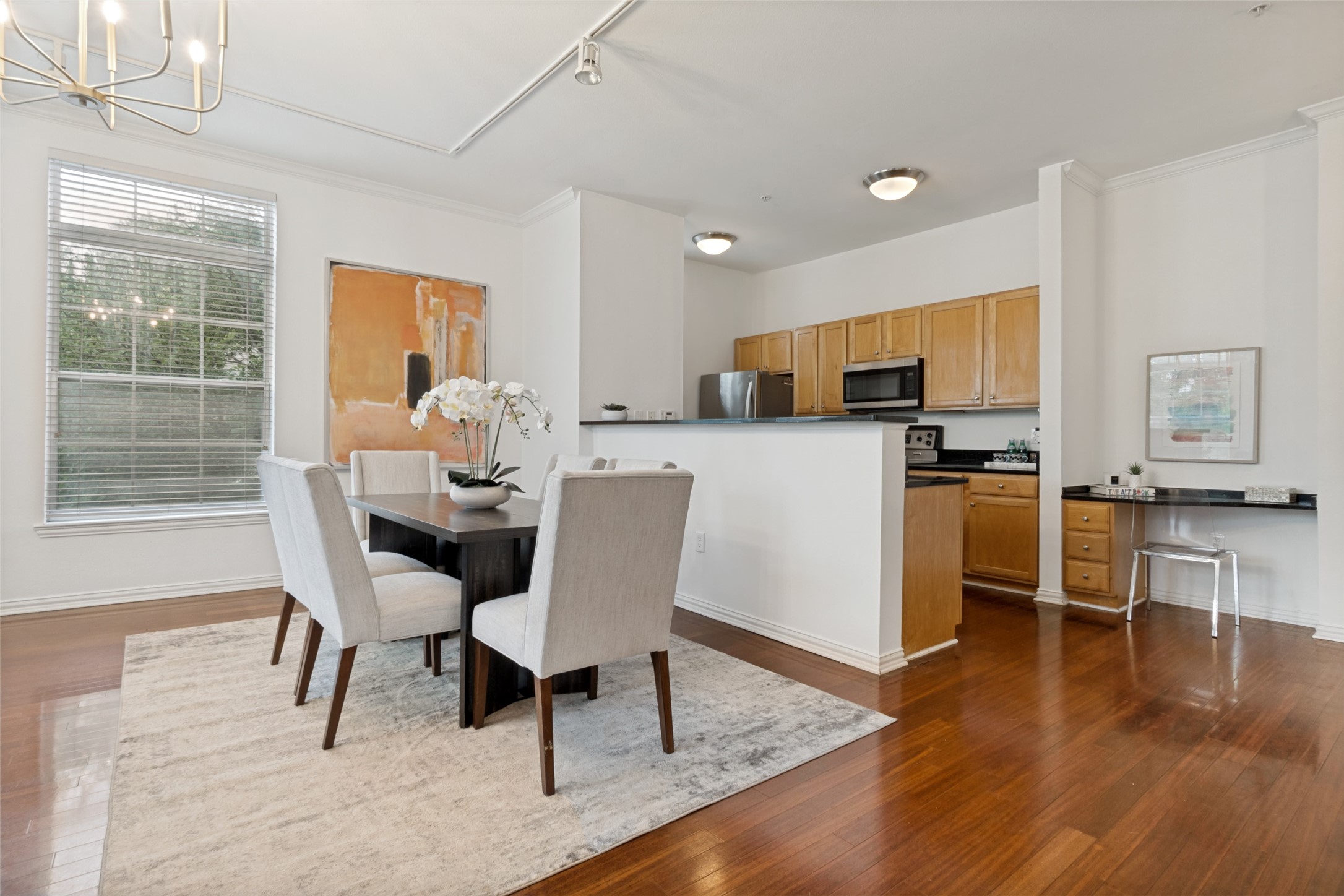 2305 Worthington Street Dallas TX 75204