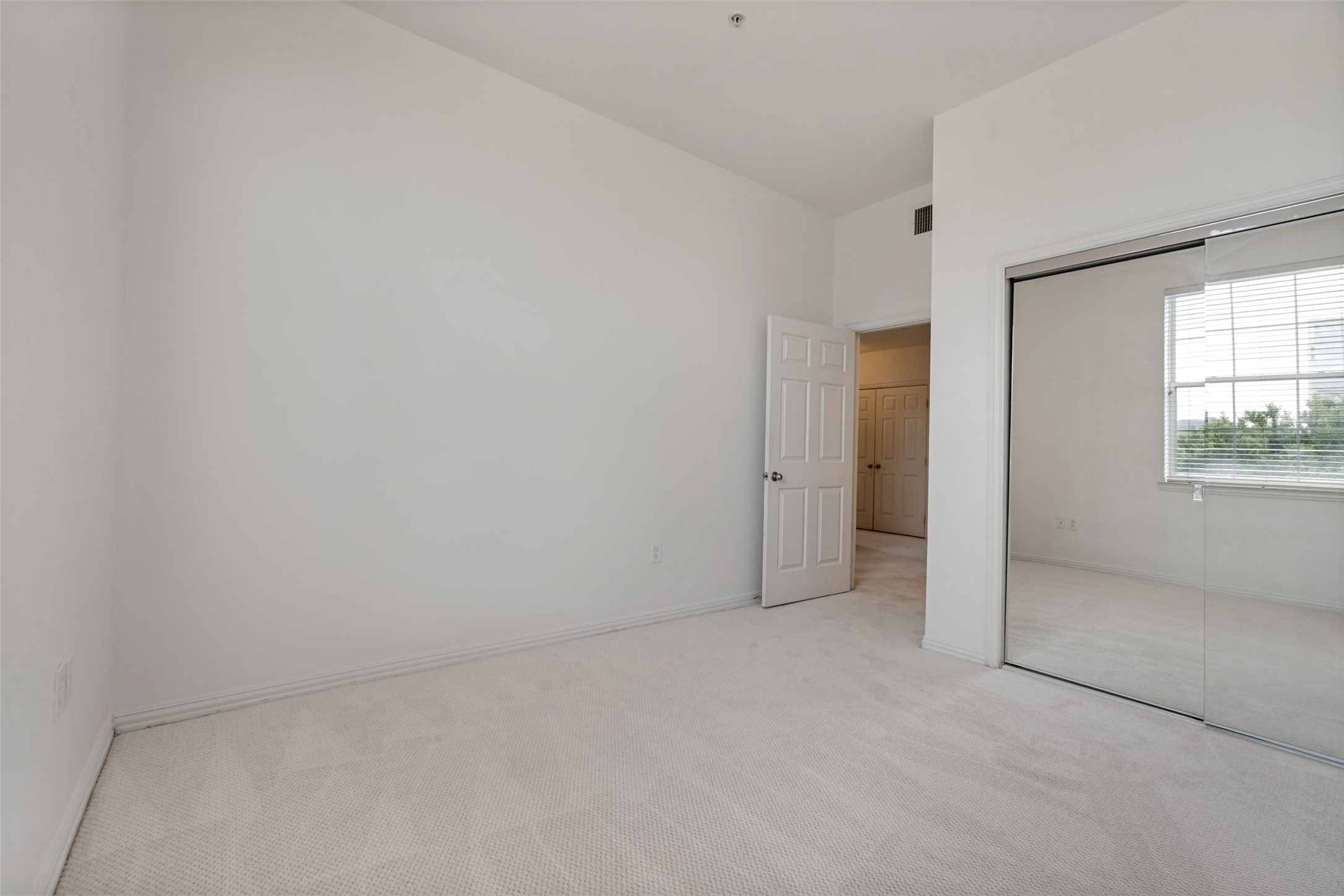 2305 Worthington Street Dallas TX 75204