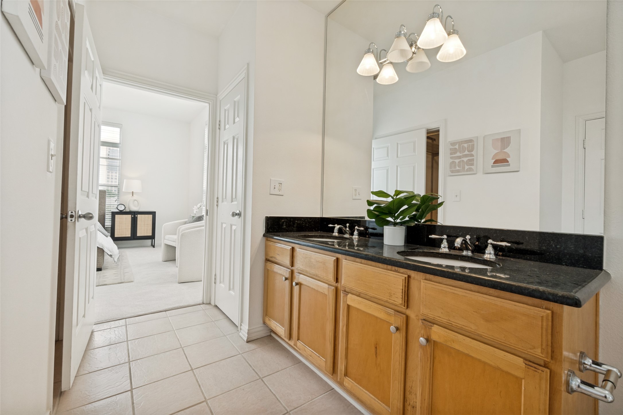 2305 Worthington Street Dallas TX 75204