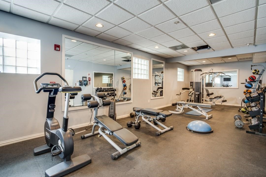 2305 Worthington Street Dallas TX 75204