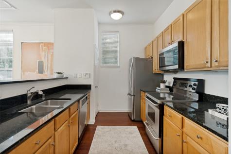 2305 Worthington Street Dallas TX 75204