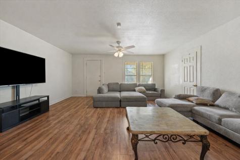 317 Ritchey Street Gainesville TX 76240