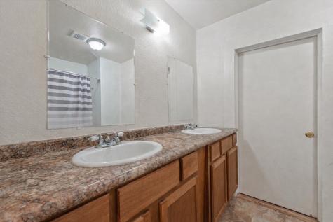 317 Ritchey Street Gainesville TX 76240
