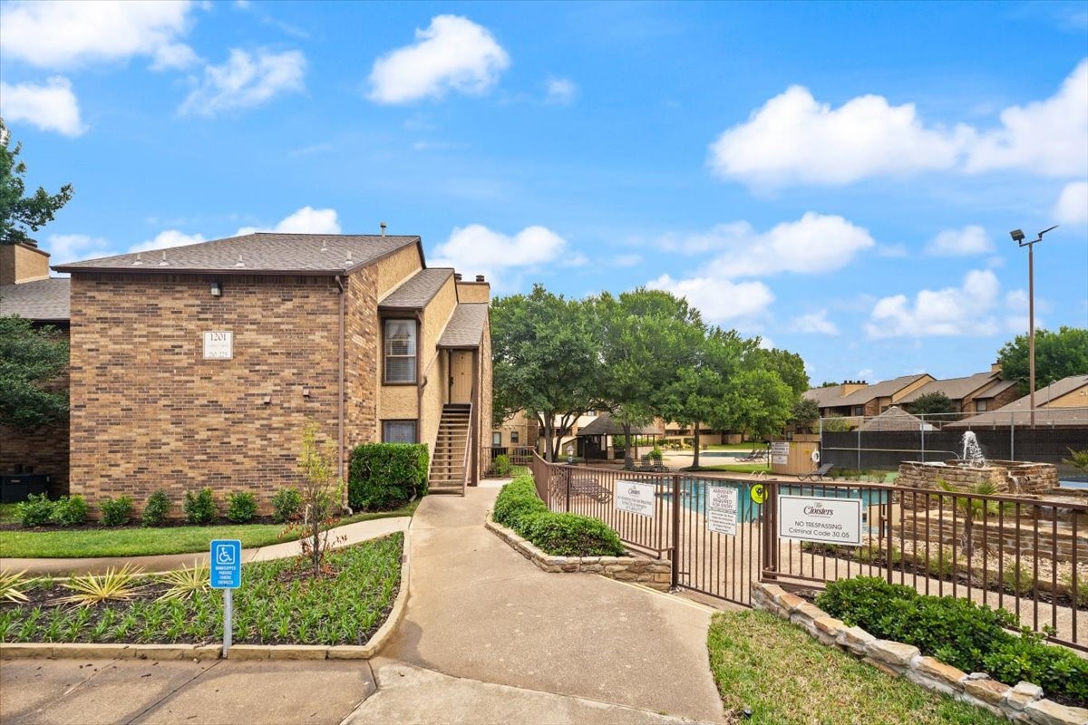 1201 Harwell Drive Arlington TX 76011